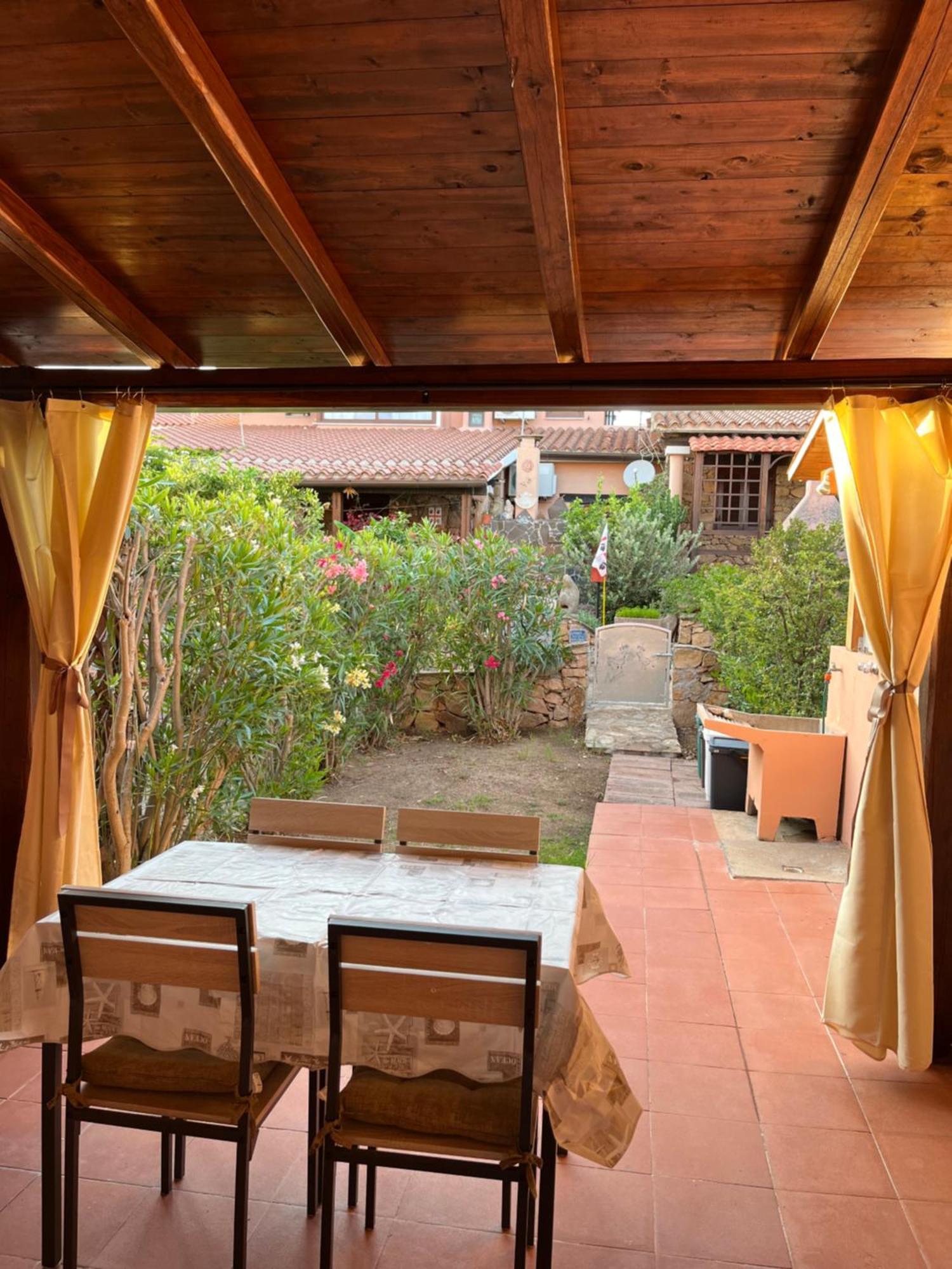 Casa Sviluppata Su Due Piani Con Doppia Veranda E Parcheggio Privato 圣特奥多罗 外观 照片