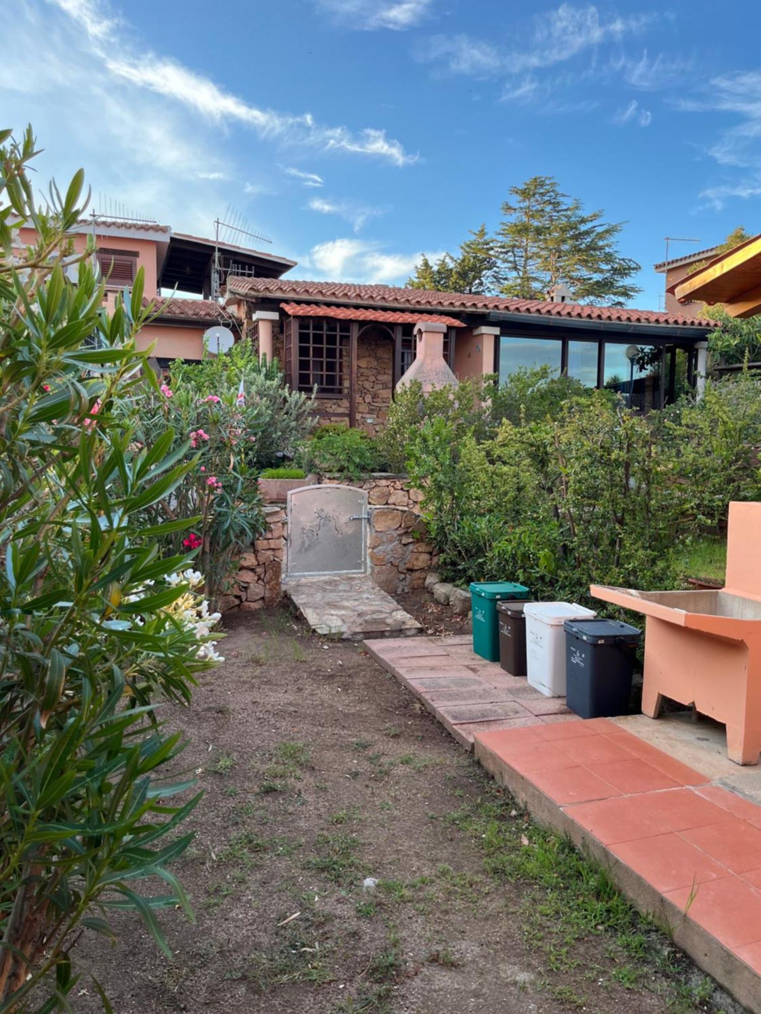 Casa Sviluppata Su Due Piani Con Doppia Veranda E Parcheggio Privato 圣特奥多罗 外观 照片