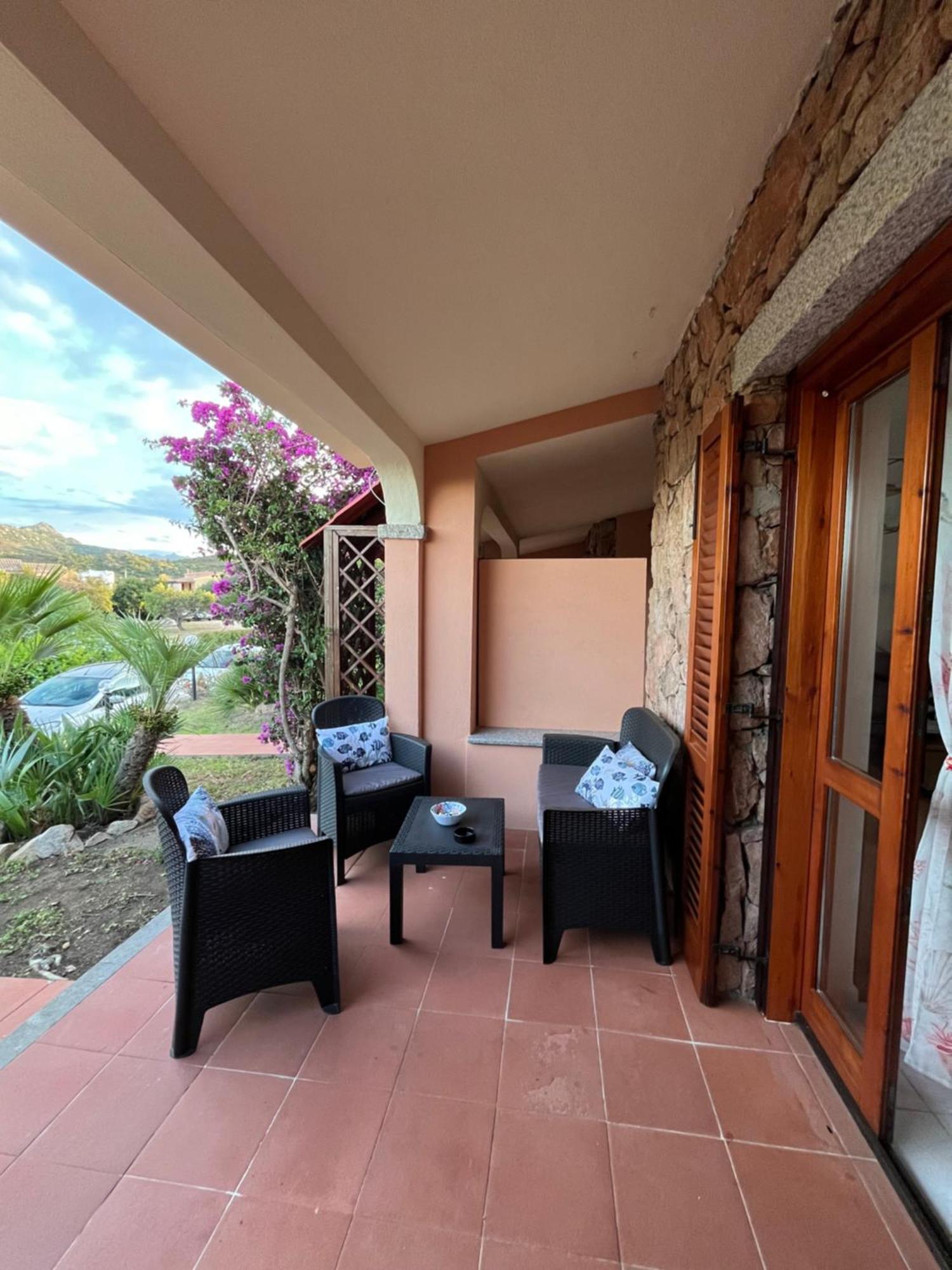 Casa Sviluppata Su Due Piani Con Doppia Veranda E Parcheggio Privato 圣特奥多罗 外观 照片