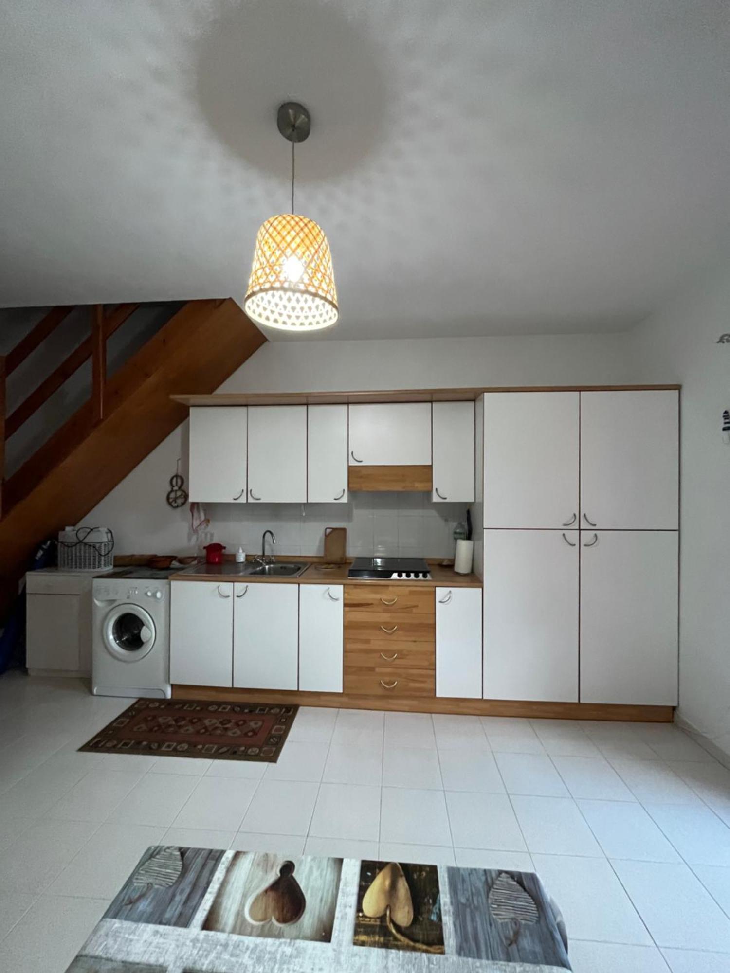 Casa Sviluppata Su Due Piani Con Doppia Veranda E Parcheggio Privato 圣特奥多罗 外观 照片