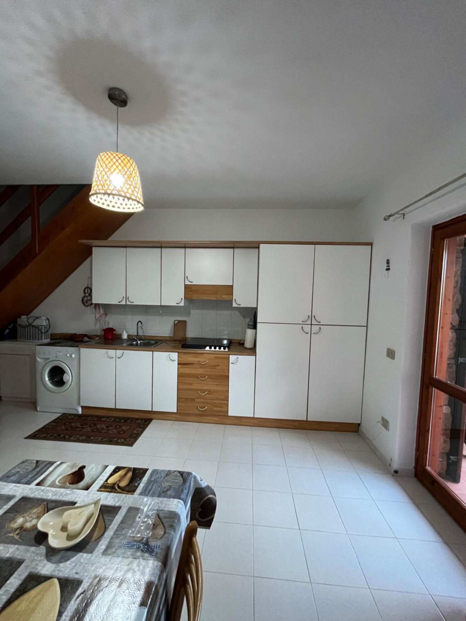 Casa Sviluppata Su Due Piani Con Doppia Veranda E Parcheggio Privato 圣特奥多罗 外观 照片