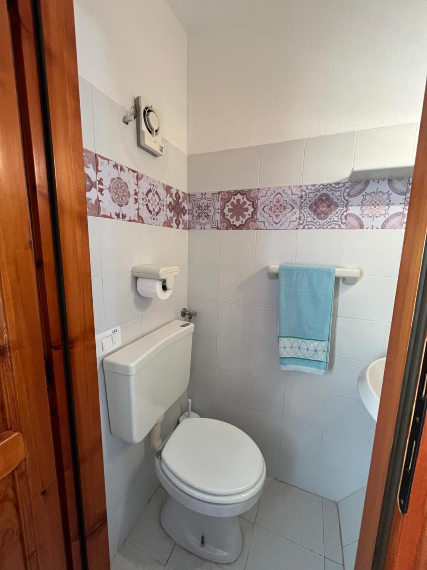 Casa Sviluppata Su Due Piani Con Doppia Veranda E Parcheggio Privato 圣特奥多罗 外观 照片