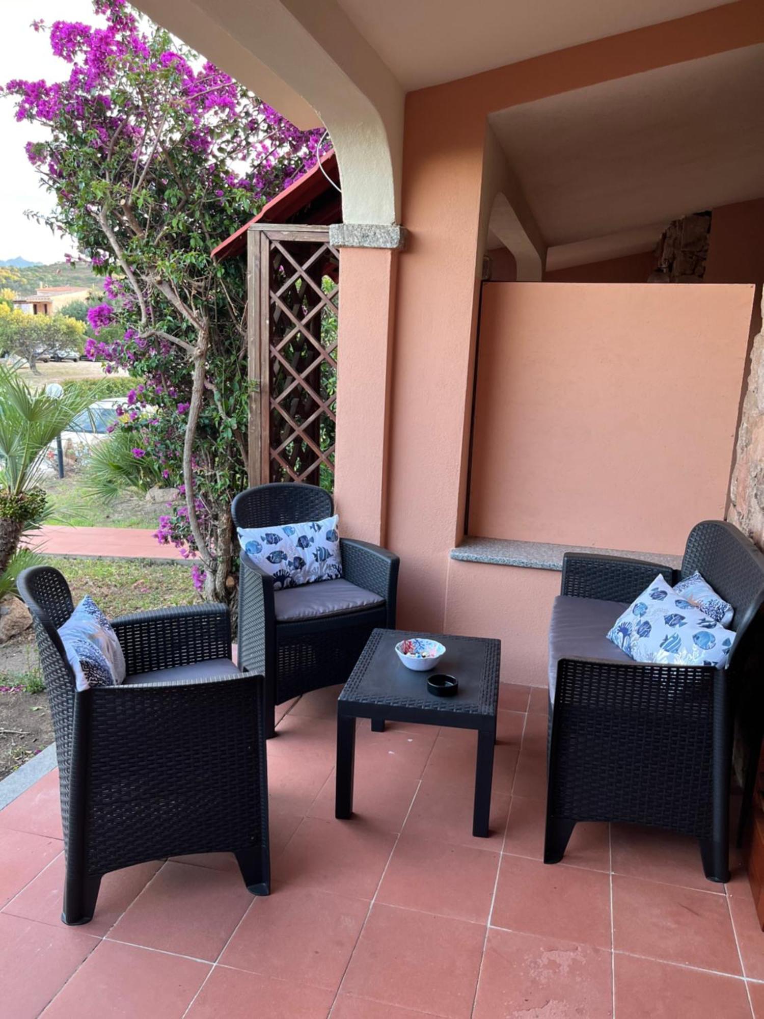 Casa Sviluppata Su Due Piani Con Doppia Veranda E Parcheggio Privato 圣特奥多罗 外观 照片
